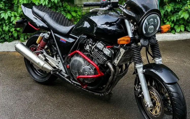 Honda  CB 400 Super Four 1993 года за 850 000 тг. в Алматы