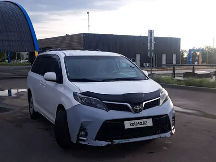 Toyota Sienna 2014 года за 9 700 000 тг. в Алматы – фото 3