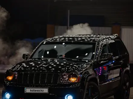 Jeep Grand Cherokee 2009 года за 15 000 000 тг. в Усть-Каменогорск – фото 2