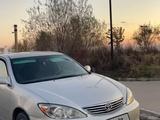 Toyota Camry 2003 года за 5 000 000 тг. в Шымкент – фото 2