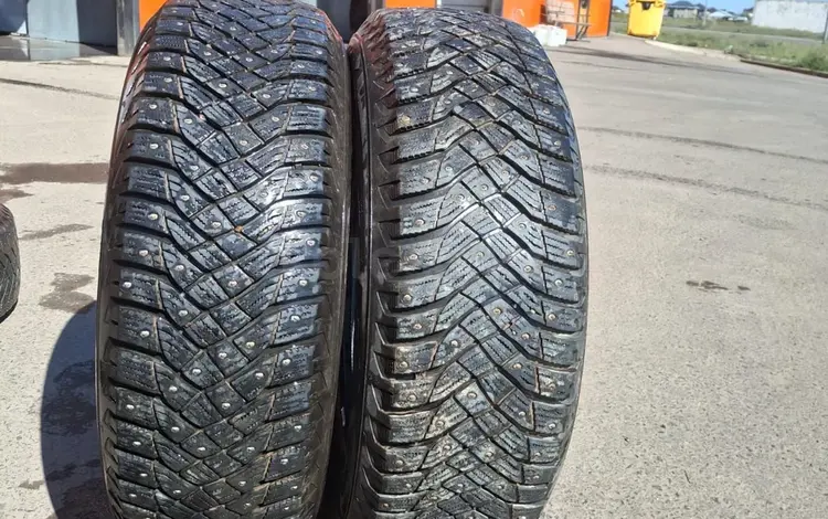 Зимние Шины Goodyear R17 за 200 000 тг. в Астана