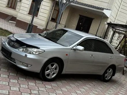 Toyota Camry 2005 года за 6 300 000 тг. в Шымкент – фото 61