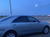 Toyota Camry 2005 года за 5 300 000 тг. в Актобе – фото 2