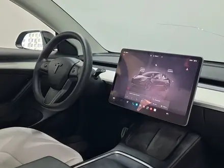 Tesla Model 3 2022 года за 9 990 000 тг. в Алматы – фото 15