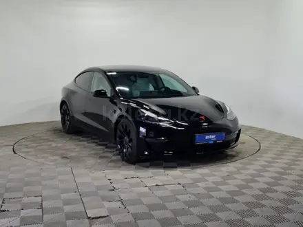 Tesla Model 3 2022 года за 9 990 000 тг. в Алматы – фото 3