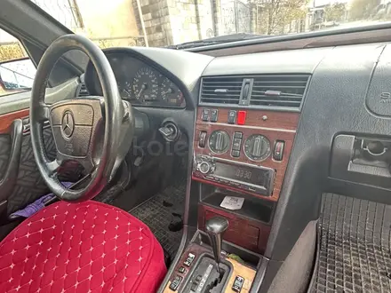 Mercedes-Benz C 200 1995 года за 1 500 000 тг. в Алматы – фото 5