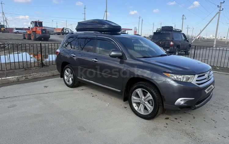 Toyota Highlander 2013 года за 8 700 000 тг. в Атырау