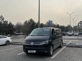 Volkswagen Multivan 2021 года за 29 000 000 тг. в Алматы