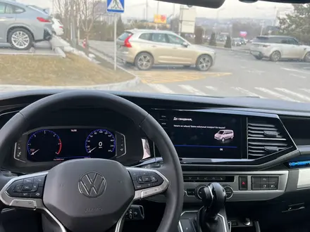 Volkswagen Multivan 2021 года за 29 000 000 тг. в Алматы – фото 6
