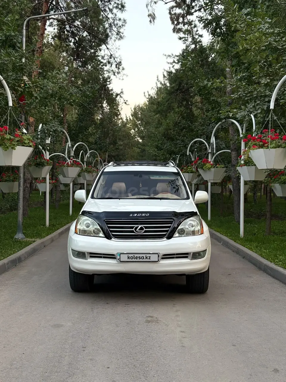 Лексус GX, 2004
