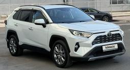 Toyota RAV4 2021 годаүшін13 800 000 тг. в Астана – фото 3