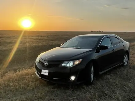 Toyota Camry 2012 года за 4 700 000 тг. в Актобе