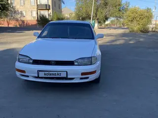 Toyota Camry, 1992