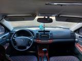 Toyota Camry 2005 годаүшін6 800 000 тг. в Семей – фото 3