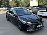 Toyota Camry 2019 годаfor14 800 000 тг. в Алматы – фото 3