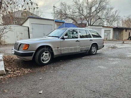 Mercedes-Benz E 200 1992 года за 1 490 000 тг. в Караганда – фото 14