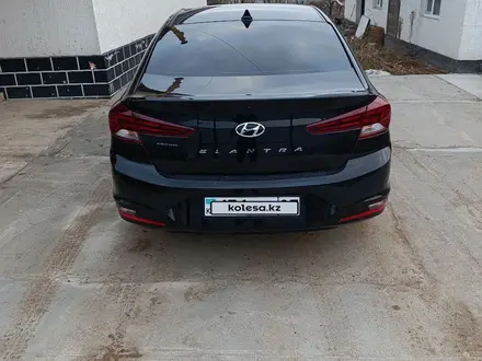 Hyundai Elantra 2019 года за 9 200 000 тг. в Алматы – фото 4