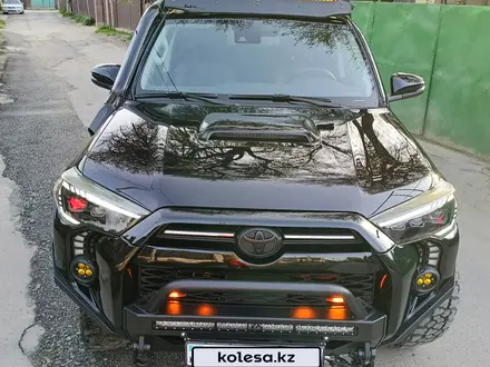 Toyota 4Runner 2021 года за 31 000 000 тг. в Алматы – фото 38