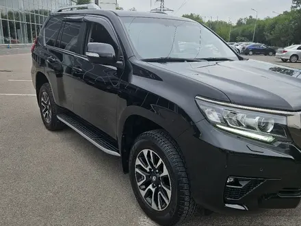 Toyota Land Cruiser Prado 2022 года за 35 500 000 тг. в Алматы – фото 5