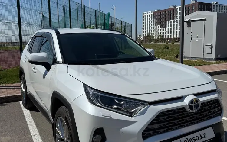 Toyota RAV4 2020 годаүшін12 850 000 тг. в Астана