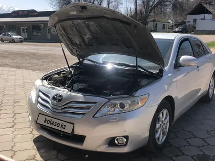 Toyota Camry 2009 года за 8 100 000 тг. в Мерке – фото 2