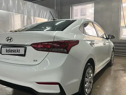 Hyundai Accent 2018 годаүшін6 900 000 тг. в Астана – фото 5