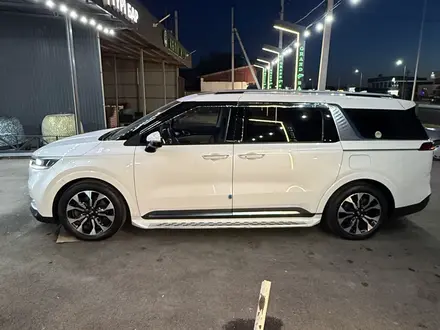 Kia Carnival 2020 года за 18 800 000 тг. в Шымкент – фото 3