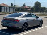 Hyundai Elantra 2022 года за 8 200 000 тг. в Алматы – фото 3