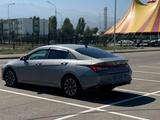 Hyundai Elantra 2022 года за 8 200 000 тг. в Алматы – фото 4