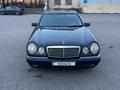 Mercedes-Benz E 320 1998 года за 3 300 000 тг. в Караганда – фото 2