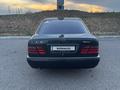 Mercedes-Benz E 320 1998 года за 3 300 000 тг. в Караганда – фото 8