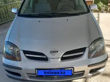 Nissan Tino, 2001