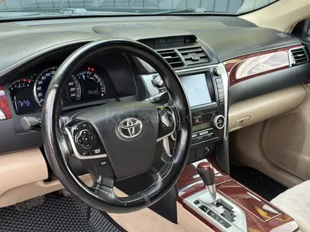 Toyota Camry 2012 года за 8 350 000 тг. в Актобе – фото 13