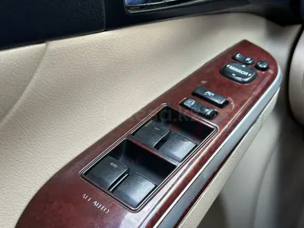 Toyota Camry 2012 года за 8 350 000 тг. в Актобе – фото 15