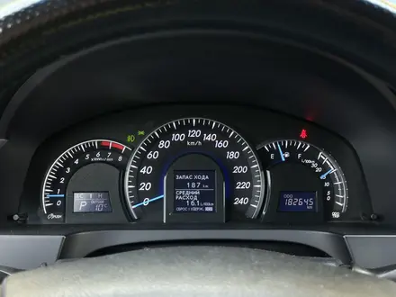 Toyota Camry 2012 года за 8 350 000 тг. в Актобе – фото 21
