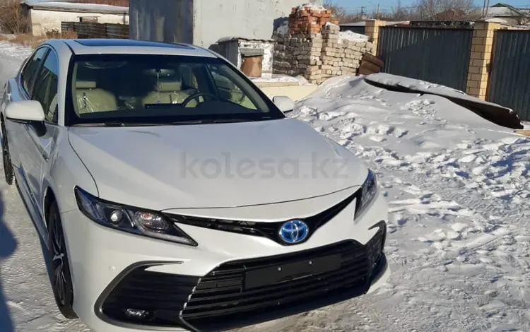 Toyota Camry 2022 года за 27 450 000 тг. в Астана