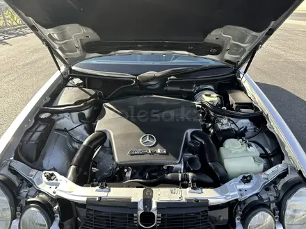 Mercedes-Benz E 55 AMG 2001 года за 8 900 000 тг. в Шымкент – фото 19