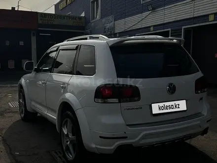Volkswagen Touareg 2007 года за 6 800 000 тг. в Алматы – фото 10