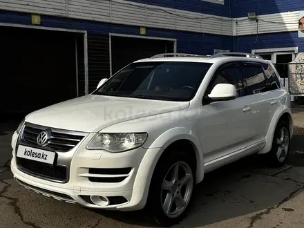 Volkswagen Touareg 2007 года за 6 800 000 тг. в Алматы