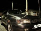 Toyota Carina E 1996 года за 1 400 000 тг. в Туркестан – фото 2