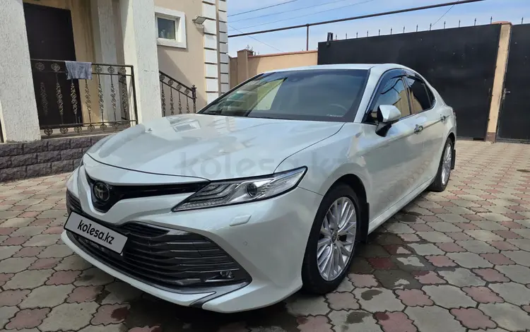 Toyota Camry 2021 года за 17 000 000 тг. в Алматы