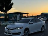 Toyota Camry 2014 годаfor8 700 000 тг. в Алматы – фото 2