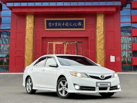 Toyota Camry 2014 года за 8 700 000 тг. в Алматы