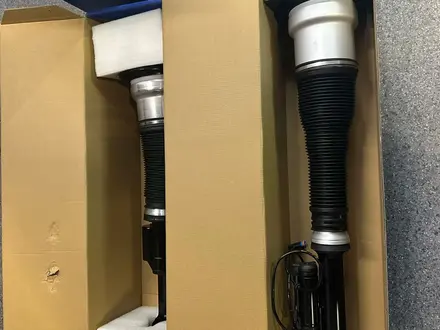 Амортизаторы w221 w222 за 140 000 тг. в Астана – фото 2