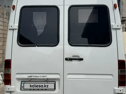 Mercedes-Benz Sprinter 1999 года за 3 600 000 тг. в Алматы – фото 4