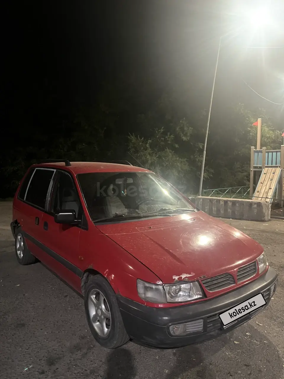 Mitsubishi Space Runner, 1996