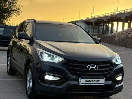 Hyundai Santa Fe 2017 года за 11 000 000 тг. в Алматы