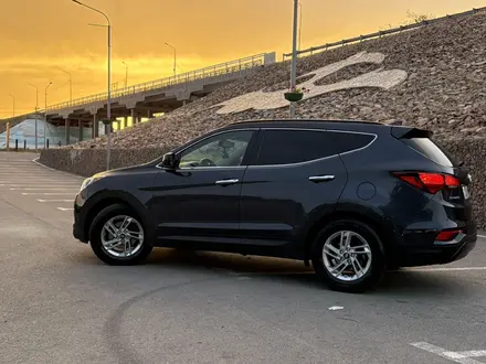 Hyundai Santa Fe 2017 года за 11 000 000 тг. в Алматы – фото 12