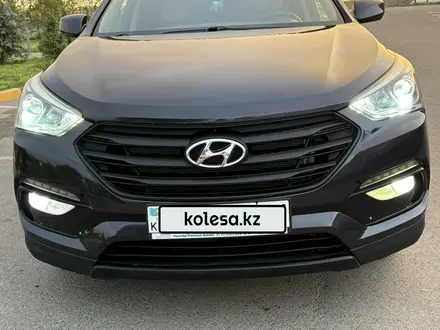 Hyundai Santa Fe 2017 года за 11 000 000 тг. в Алматы – фото 4