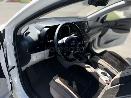 Hyundai i20 2023 года за 6 590 000 тг. в Усть-Каменогорск – фото 11